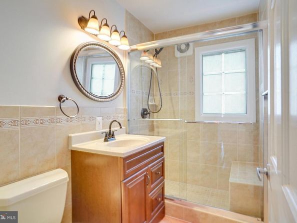 2052 Arch Drive, Falls Church VA 22043