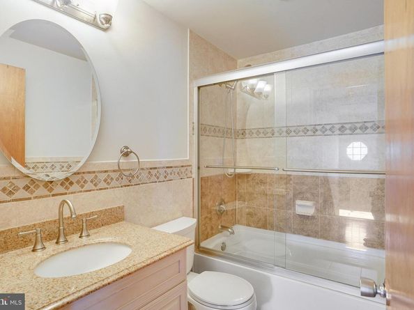 2052 Arch Drive, Falls Church VA 22043