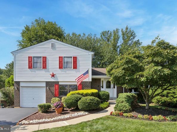 379 Glen Meadow Road, Richboro PA 18954