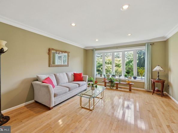 379 Glen Meadow Road, Richboro PA 18954