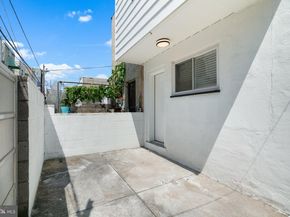 914 Winton Street, Philadelphia PA 19148