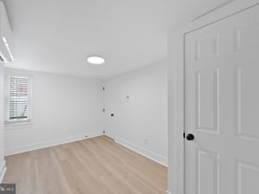 914 Winton Street, Philadelphia PA 19148