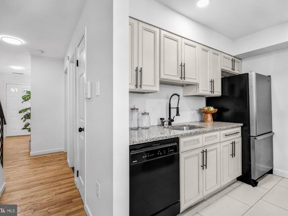 705 S 20TH Street A, Philadelphia PA 19146