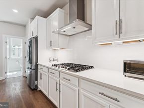 205 Market Square NW 15, Vienna VA 22180