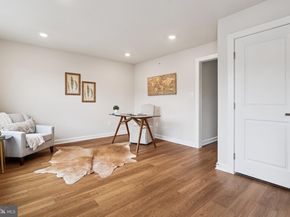 205 Market Square NW 15, Vienna VA 22180