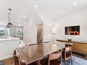 205 Market Square NW 15, Vienna VA 22180