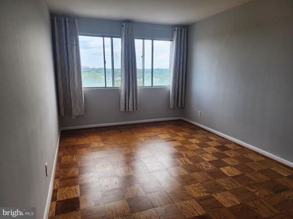 431 N Armistead Street 502, Alexandria VA 22312