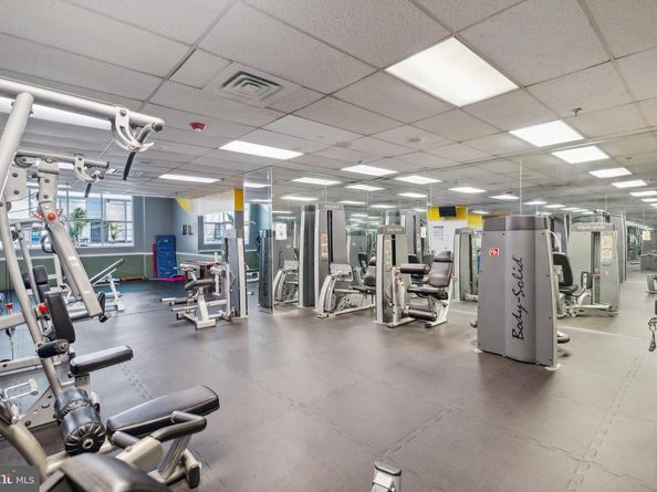 3900 Ford Road 6C, Philadelphia PA 19131