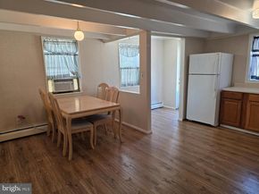 1 Mistletoe Lane, Levittown PA 19054