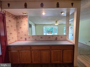 1 Mistletoe Lane, Levittown PA 19054