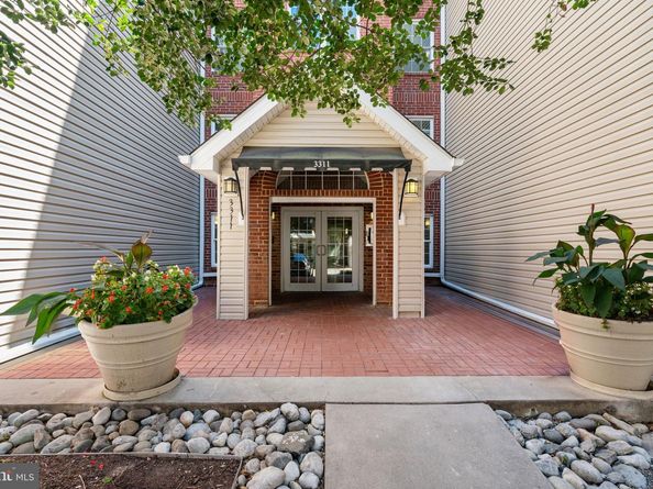 3311 Wyndham Circle 1199, Alexandria VA 22302
