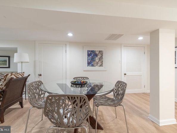 3249 38TH Street NW, Washington DC 20016
