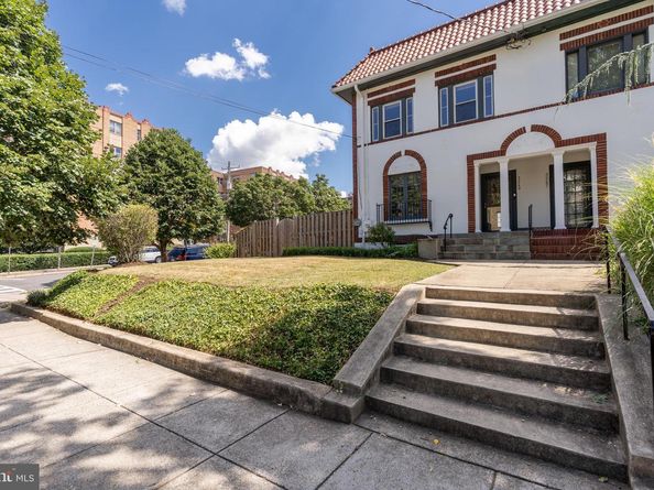 3249 38TH Street NW, Washington DC 20016