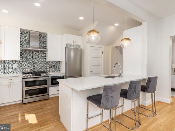 3249 38TH Street NW, Washington DC 20016