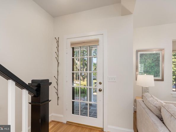 3249 38TH Street NW, Washington DC 20016