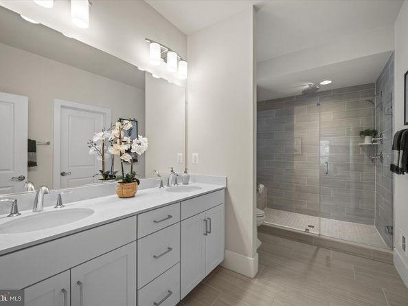 2727 N George Mason Drive, Arlington VA 22207