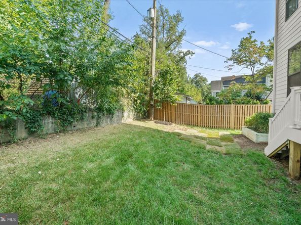 2727 N George Mason Drive, Arlington VA 22207