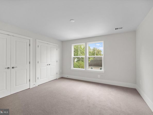 2727 N George Mason Drive, Arlington VA 22207