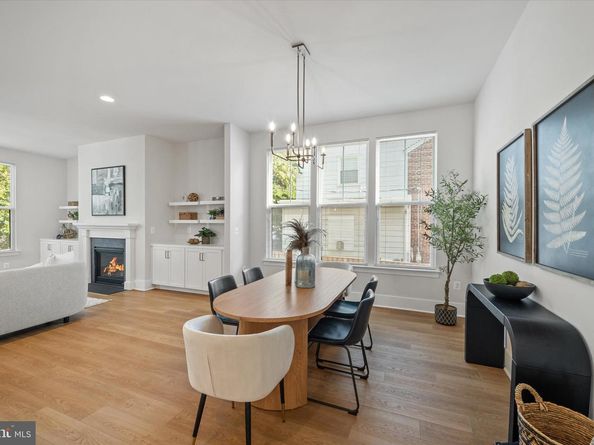 2727 N George Mason Drive, Arlington VA 22207