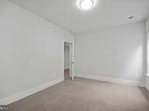 2727 N George Mason Drive, Arlington VA 22207