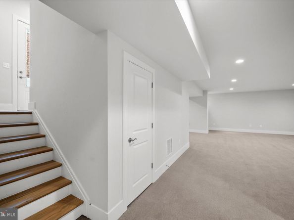 2727 N George Mason Drive, Arlington VA 22207
