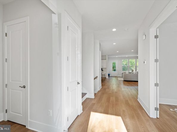 2727 N George Mason Drive, Arlington VA 22207