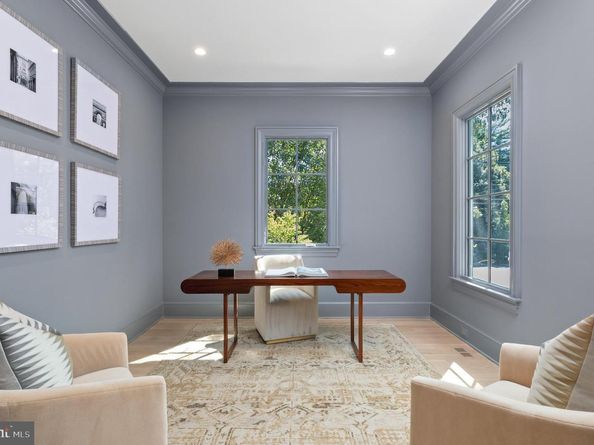 4200 49TH Street NW, Washington DC 20016