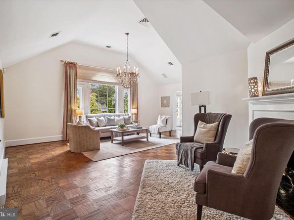 2907 Dartmouth Road, Alexandria VA 22314