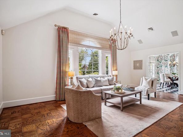 2907 Dartmouth Road, Alexandria VA 22314