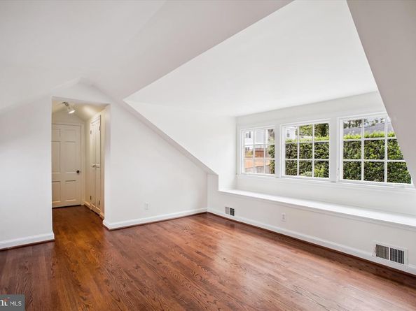 2907 Dartmouth Road, Alexandria VA 22314