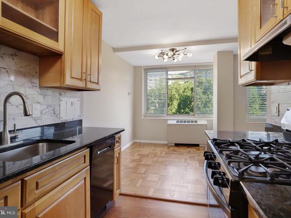 4000 Tunlaw Road NW 1030, Washington DC 20007