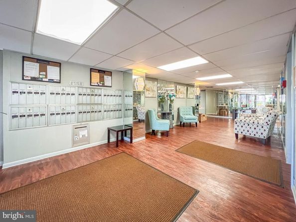 6311 Delaire Landing Road 311, Philadelphia PA 19114