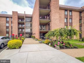 6311 Delaire Landing Road 311, Philadelphia PA 19114