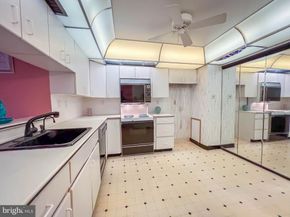 6311 Delaire Landing Road 311, Philadelphia PA 19114