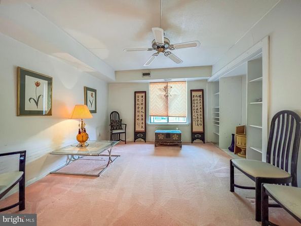 6311 Delaire Landing Road 311, Philadelphia PA 19114