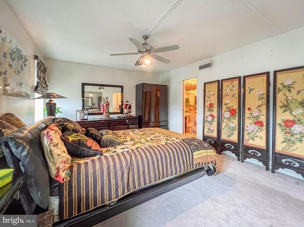 6311 Delaire Landing Road 311, Philadelphia PA 19114