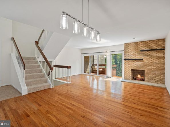 3187 Readsborough Court, Fairfax VA 22031
