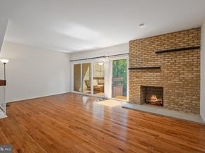 3187 Readsborough Court, Fairfax VA 22031