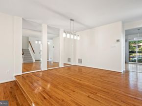 3187 Readsborough Court, Fairfax VA 22031