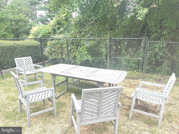 229 Edge Hill Road, Glenside PA 19038