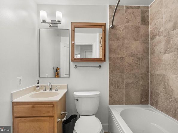 1106 Columbia Road NW 304, Washington DC 20009