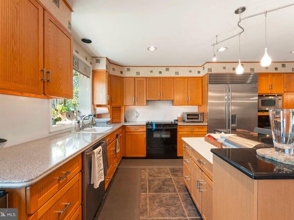 3843 Loop Road, Huntingdon Valley PA 19006