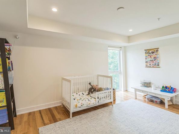 407 Salmon Street, Philadelphia PA 19125