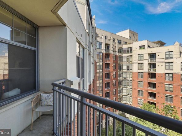 1021 N Garfield Street 735, Arlington VA 22201