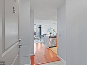 1021 N Garfield Street 735, Arlington VA 22201