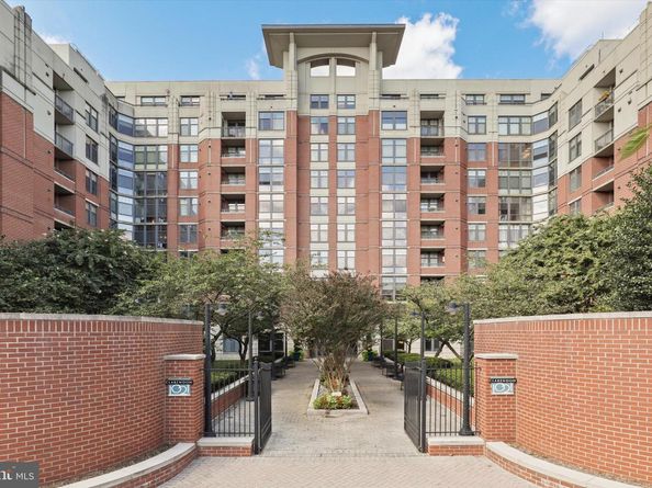 1021 N Garfield Street 735, Arlington VA 22201