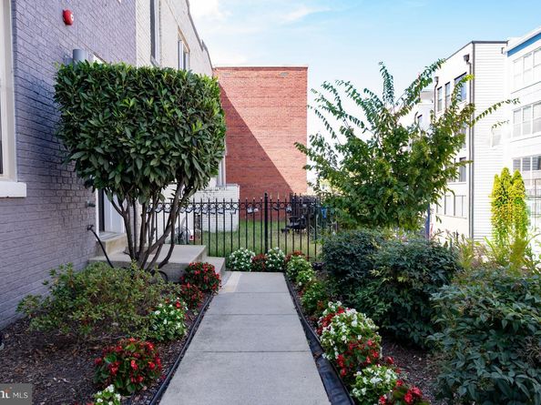 610 Newton Place NW 12, Washington DC 20010