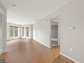 5565 Seminary Road 206, Falls Church VA 22041