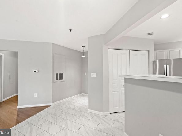 5565 Seminary Road 206, Falls Church VA 22041