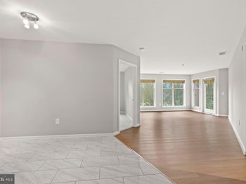 5565 Seminary Road